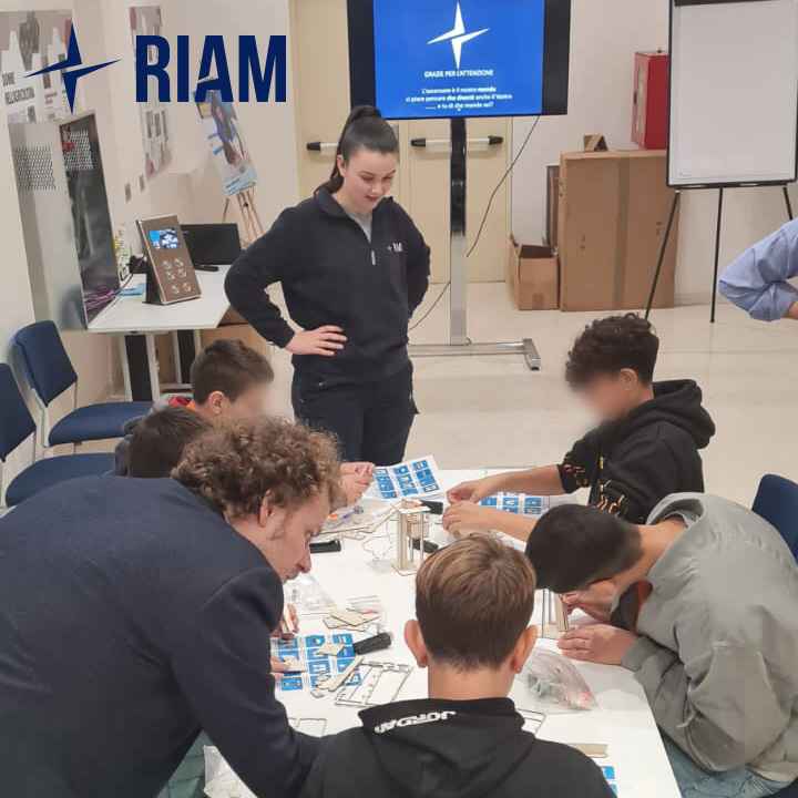     Piccoli ascensoristi crescono!
    
Grande risultato del laboratorio RIAM al Salone delle Professioni. 